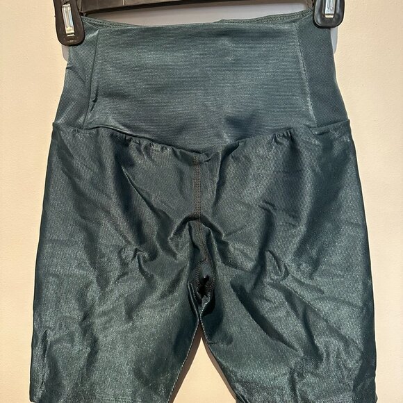 Maaji legging shorts - Picture 2 of 3